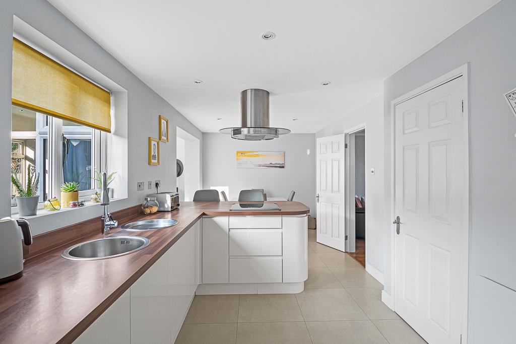 Eden Avenue, Winsford CW Estate Agents